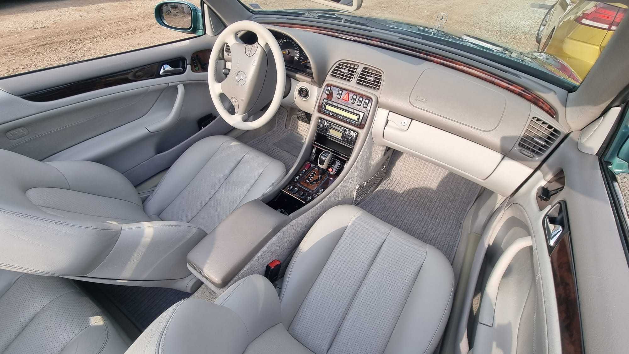 Vând CLK Cabrio – Amintirile rămân la mine, mașina poate fi a ta.