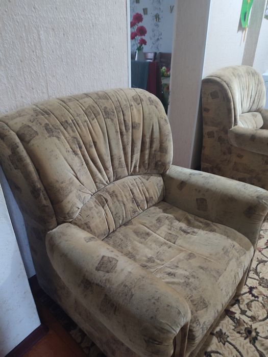 Продается 2 кресла