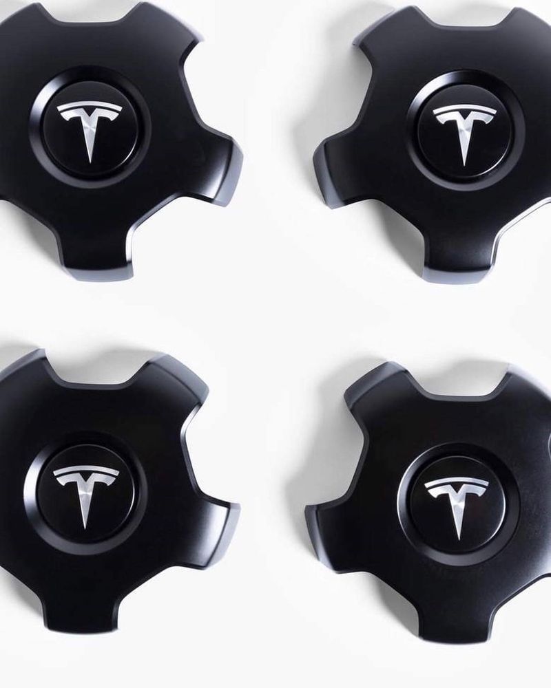 Колпаки для Tesla 3
