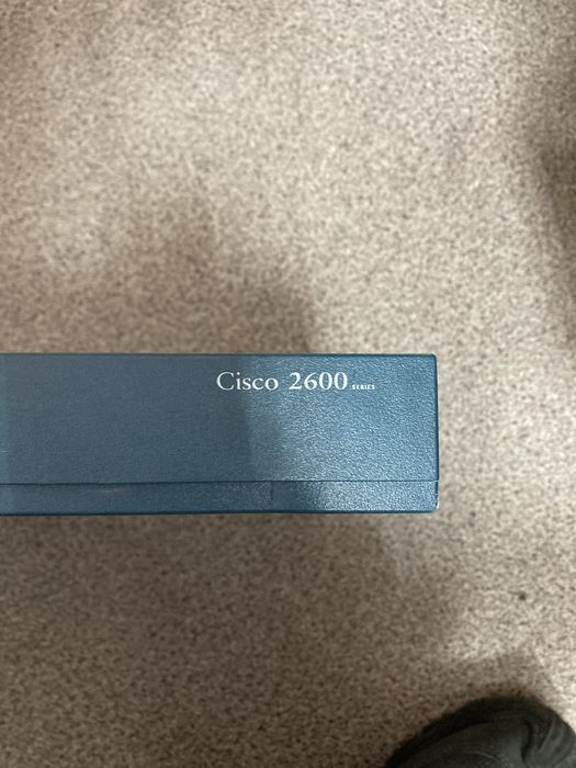 Маршрутизатор Cisco 2600