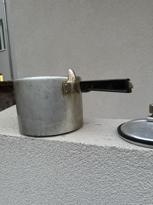 Тенджера под налягане.