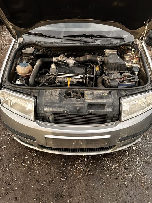 Dezmembrez  skoda octavia 2 si passat b6