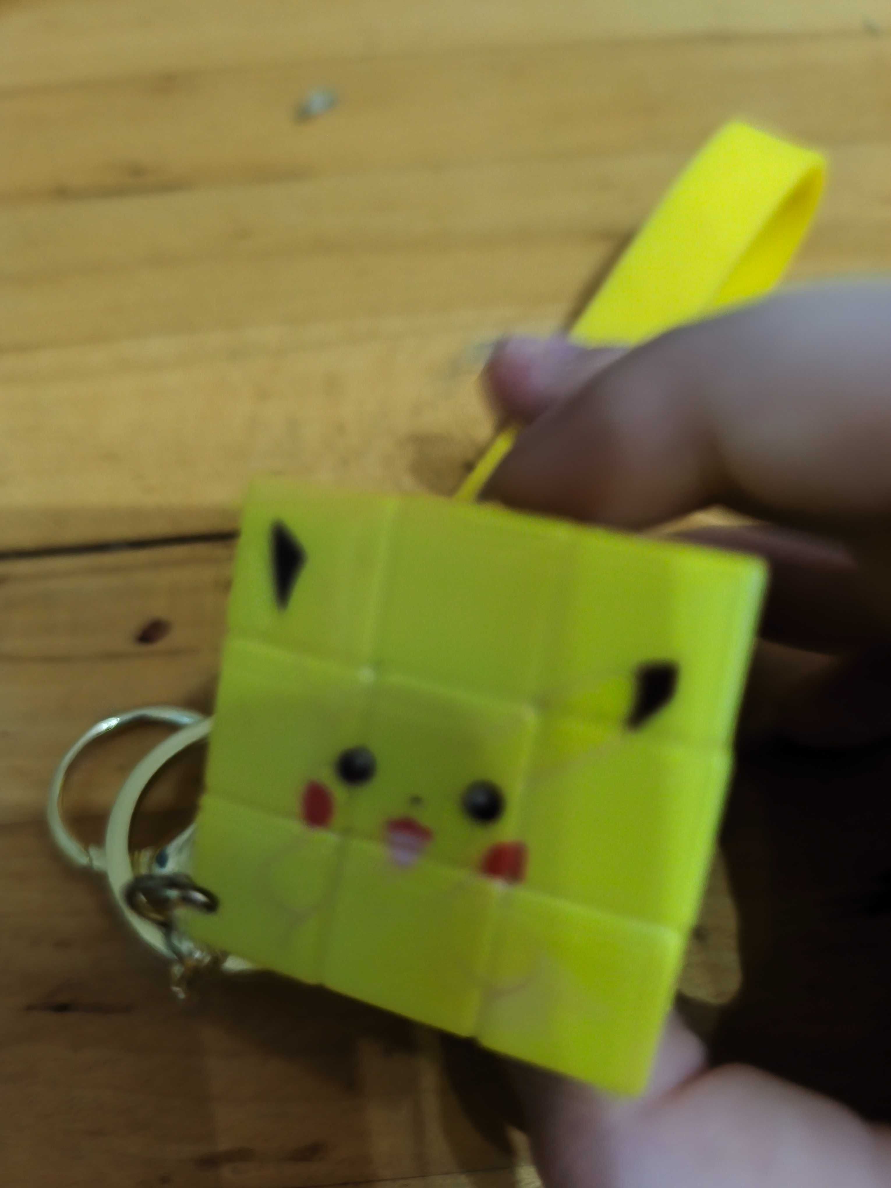 Breloc cu pikachu