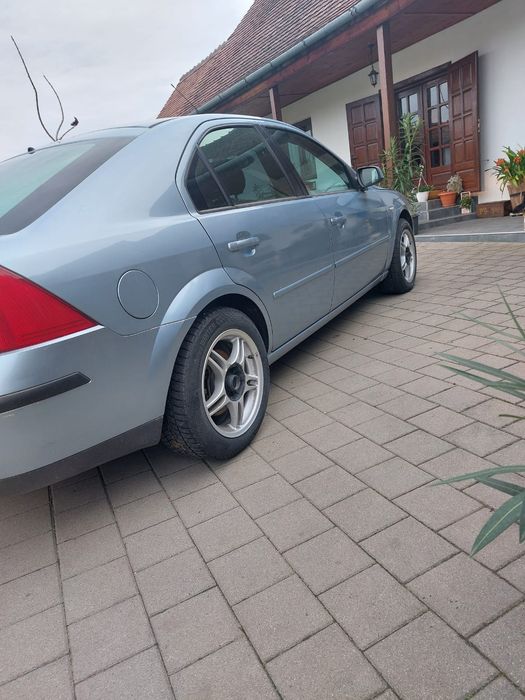 De vanzare ford mondeo