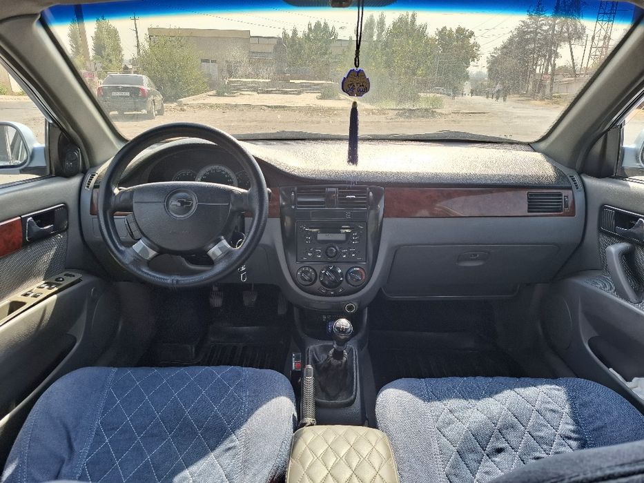 Lasetti srochni sotiladi