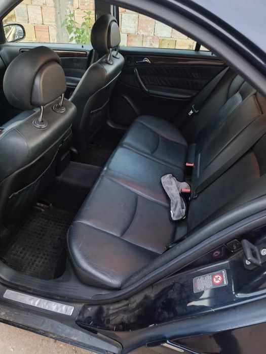 Mercedes C200 compressor