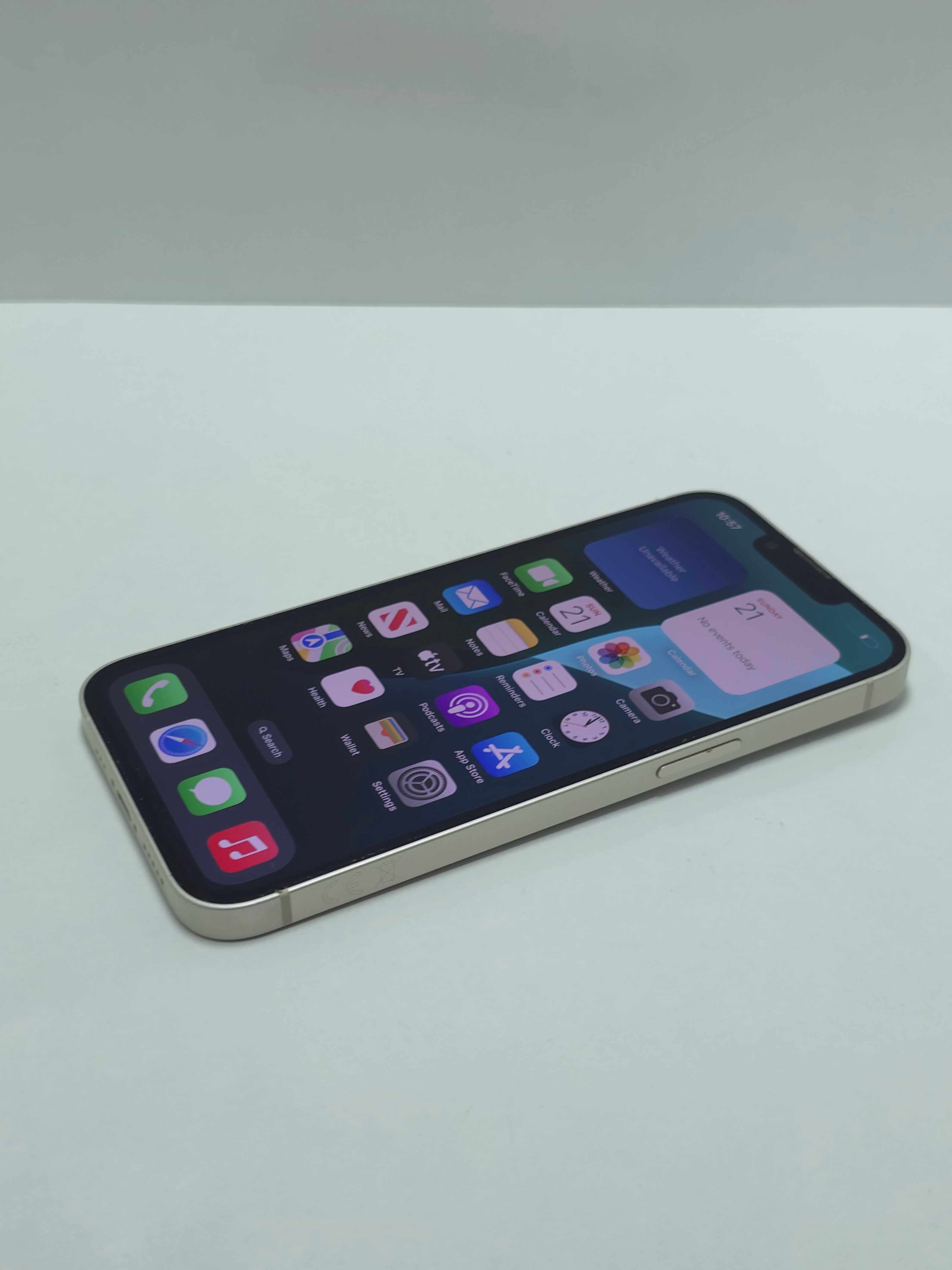 iPhone 13 128GB Starlight