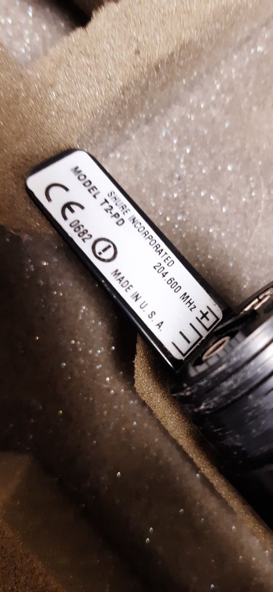 Microfon cu emițător shure sm 58