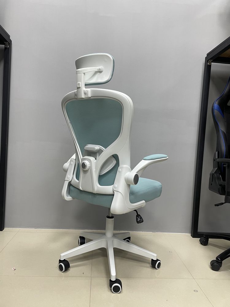 Офисное кресло модель 7801