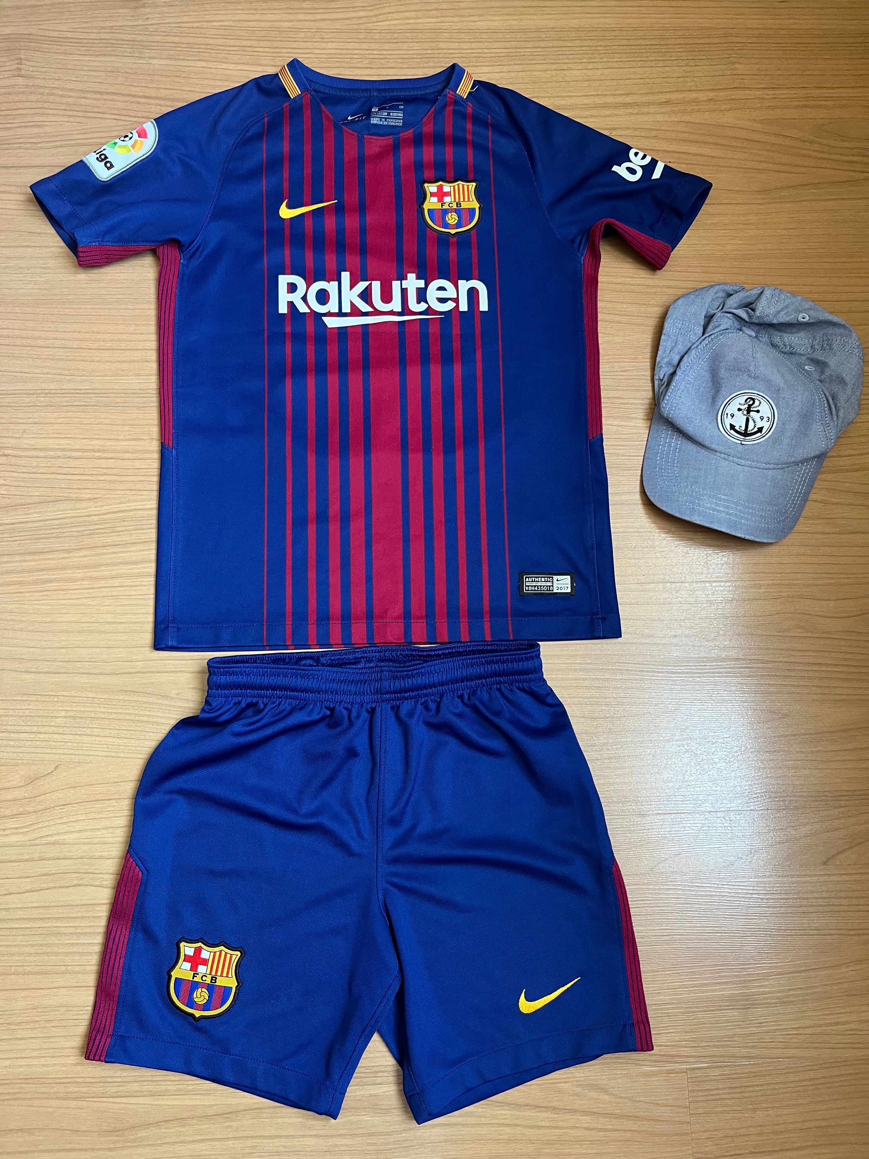 BARCELONA - NIKE за 35 лв.Defacto - kids fashion - еко кожа яке 15 лв.