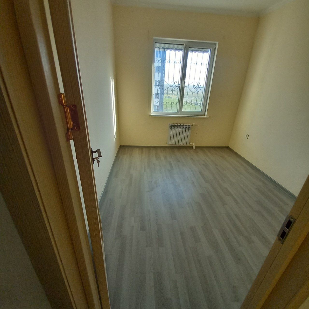 Motrid 3 xona ijara beriladi