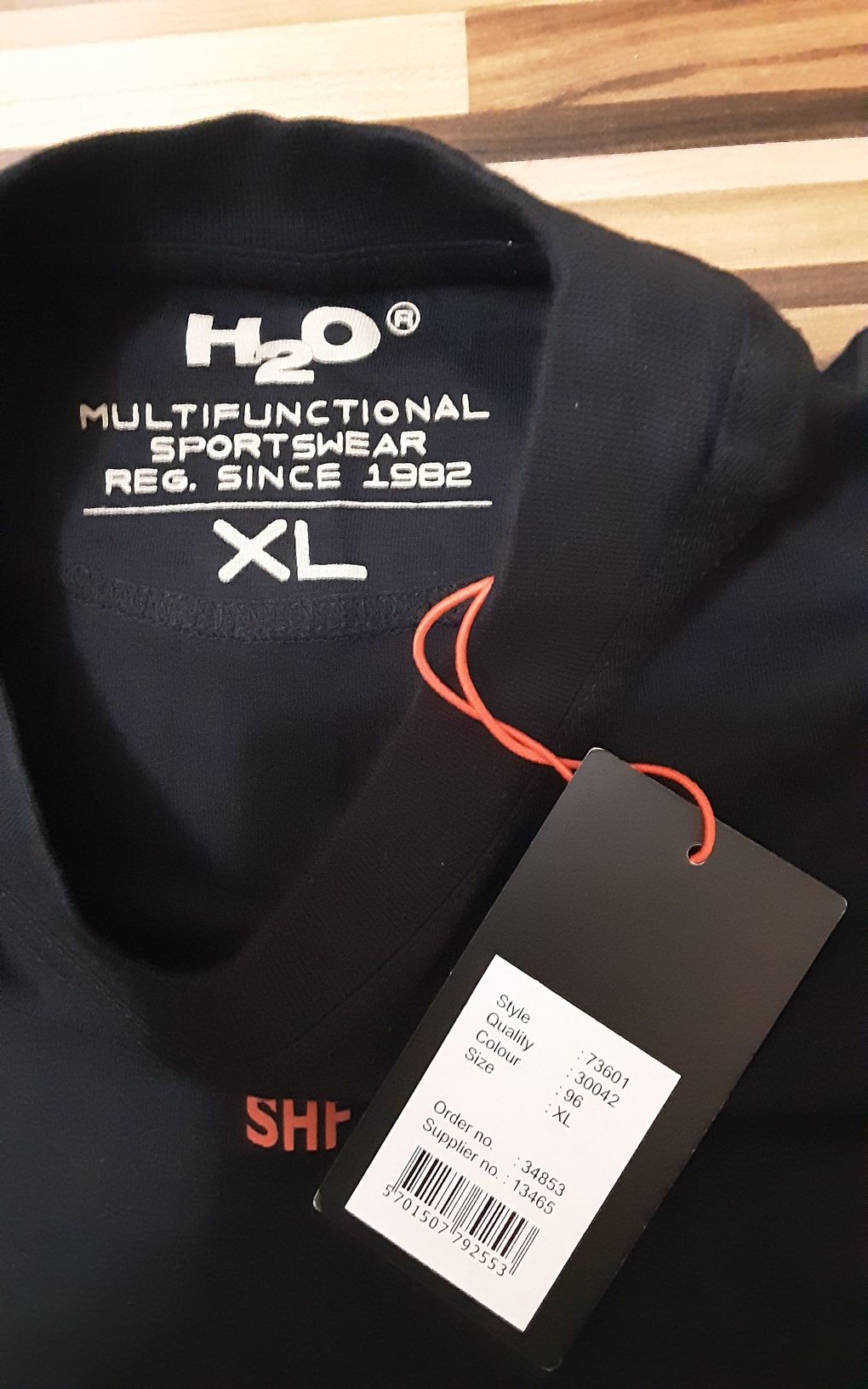 (XL) H20 - Nike оригинални нова тениска(40лв) къси панталони (35-45лв)
