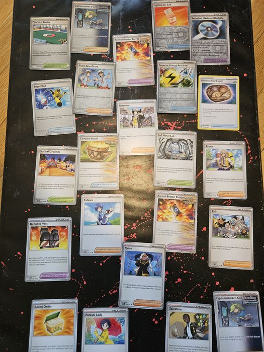 215 Pokemon cards