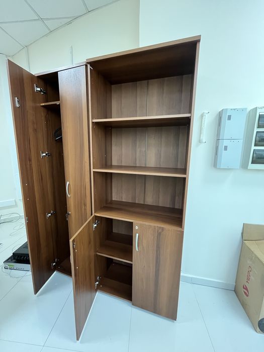 Продается офисная мебель в отличном состоян и