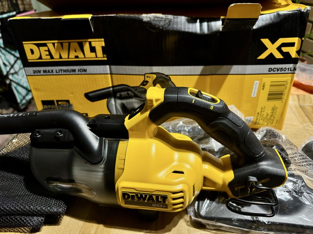 Аккумуляторный пылесос Dewalt DCV501, беспроводной, 18-20V