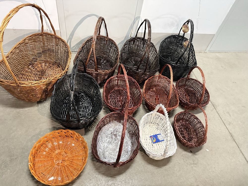 Продам корзины разных размеров.