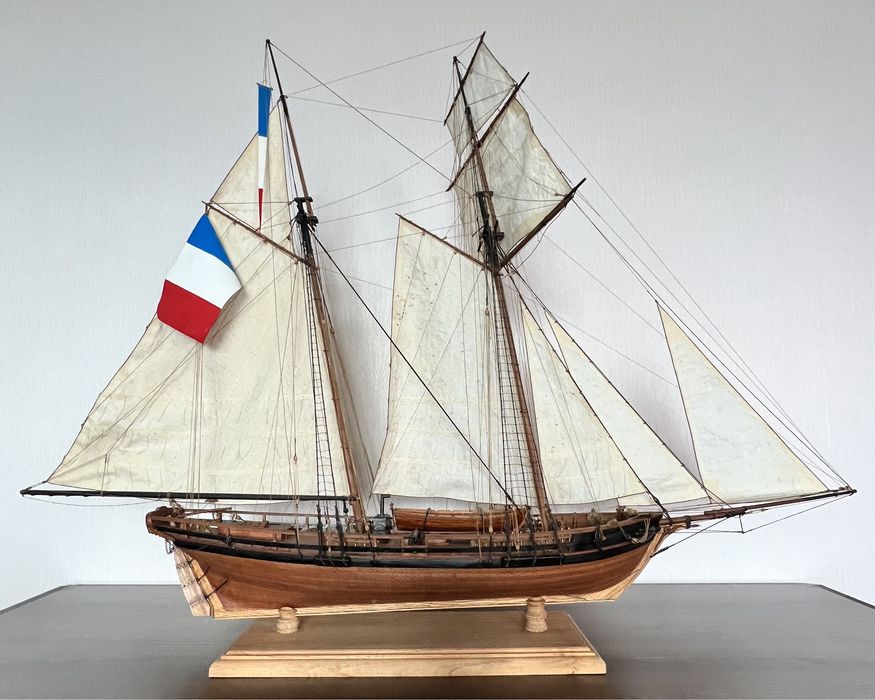 Продаю модель шхуны Гиацинт 1825 г.