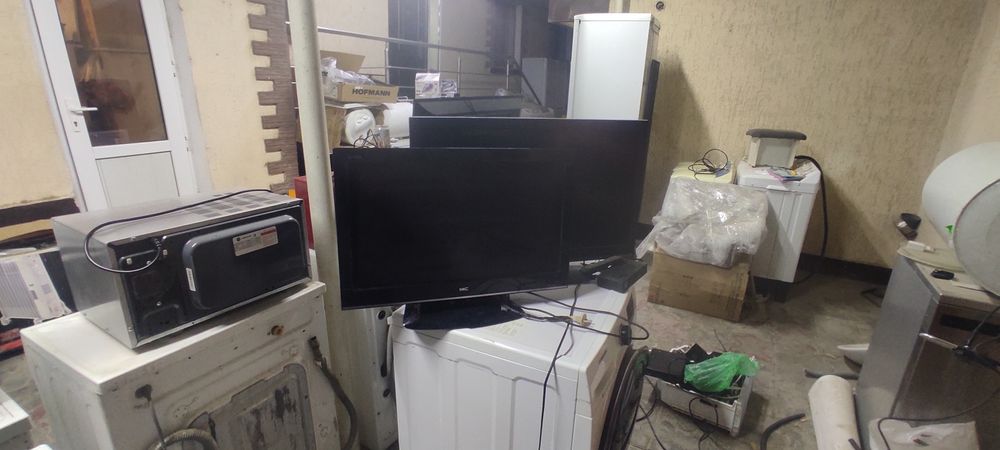 Телевизор маленький