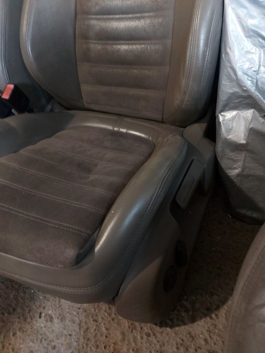 Предни седалки vw passat b6