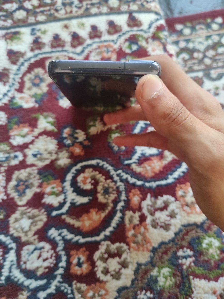 Samsung s22 5G 8/256 GB