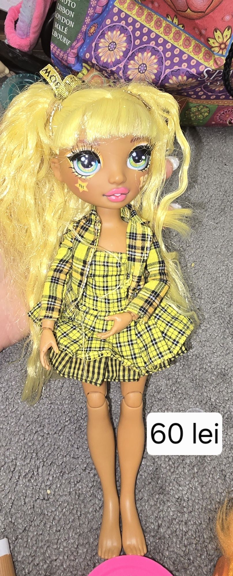 Papusi rainbow high si Monster high