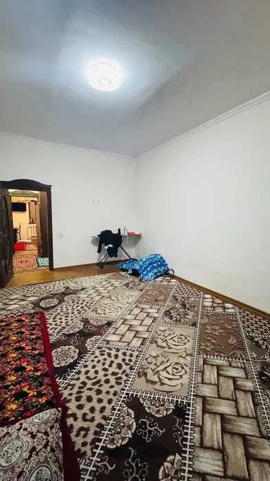 Срочно Янги домдан 1 хонали квартира сотилади 5 микрн Навруз