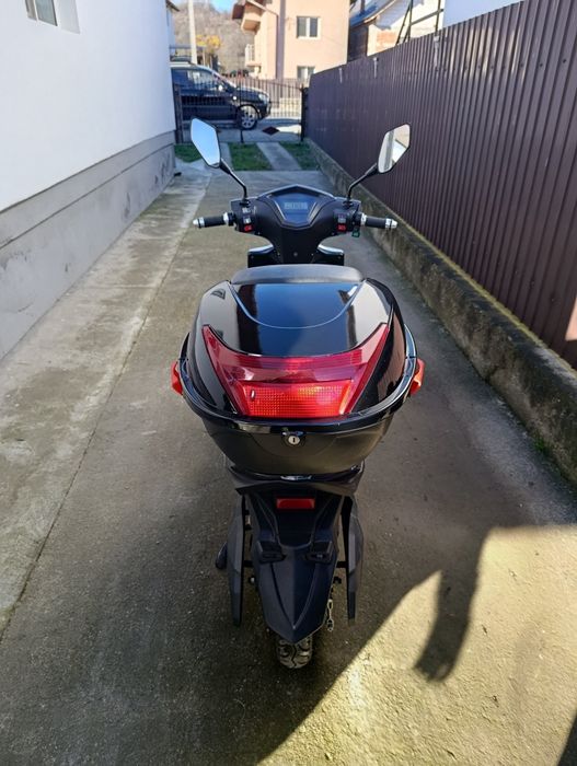 Motoscuter electric