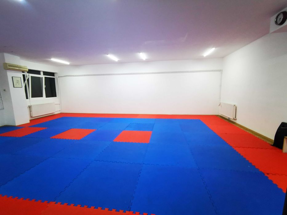 Sala de inchiriat ideala pentru activitati sportive, dansuri, etc