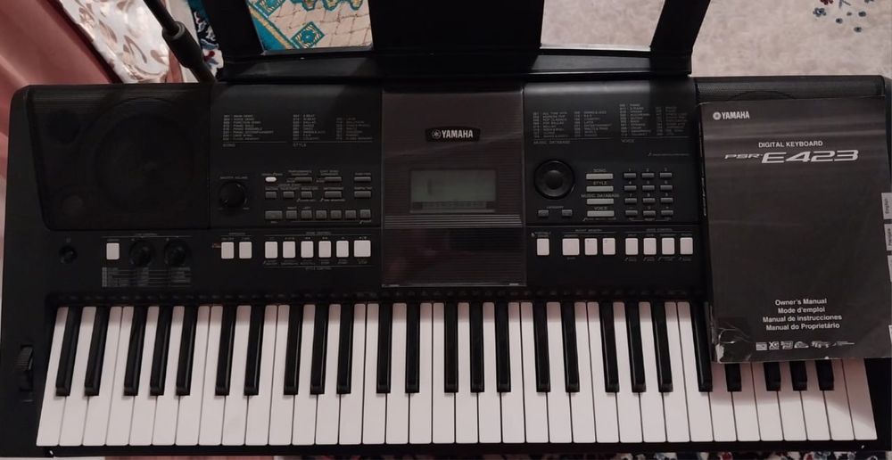 Продам синтезатор Yamaha