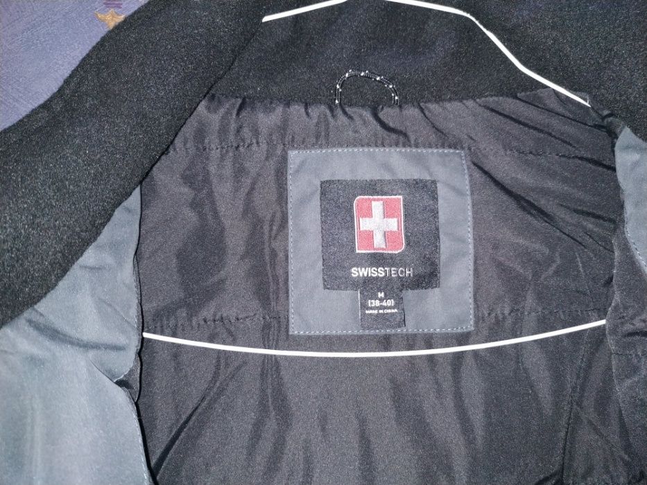 Swiss Tech куртка 50 р из США
