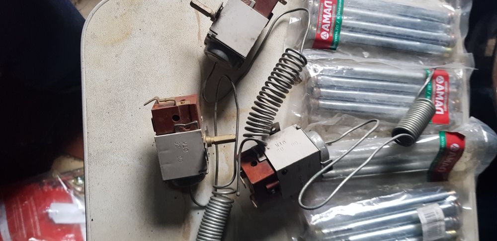 Продам терморегулятор холодильника