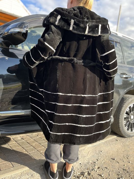 Продаю норковую шубу