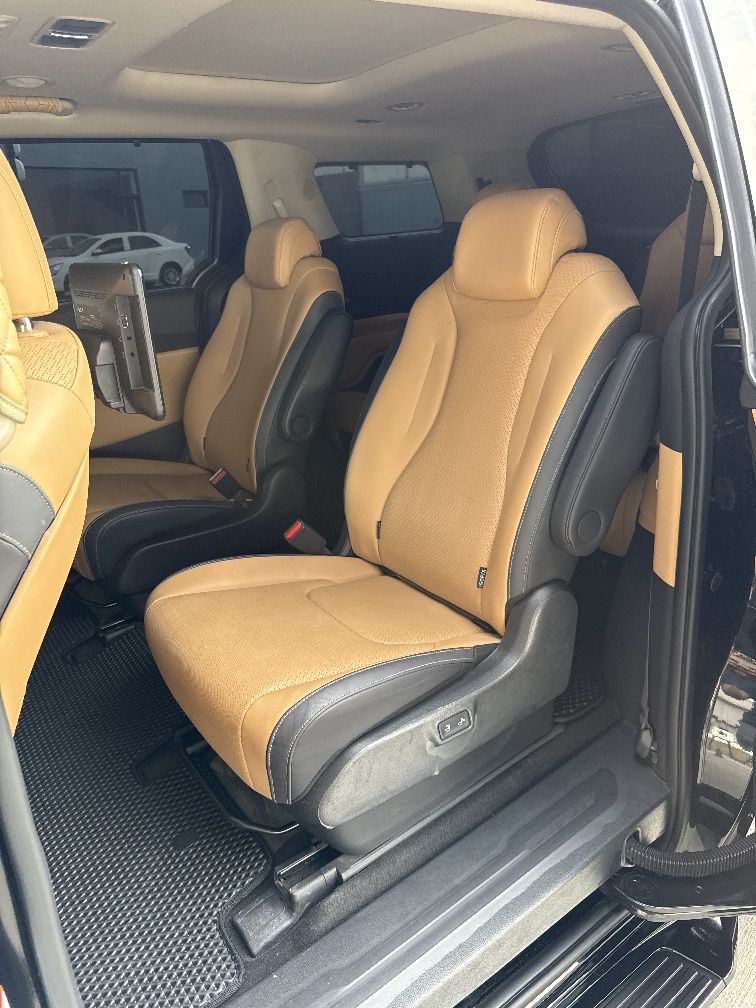 KIA CARNIVAL 9 Kishili koreyski
