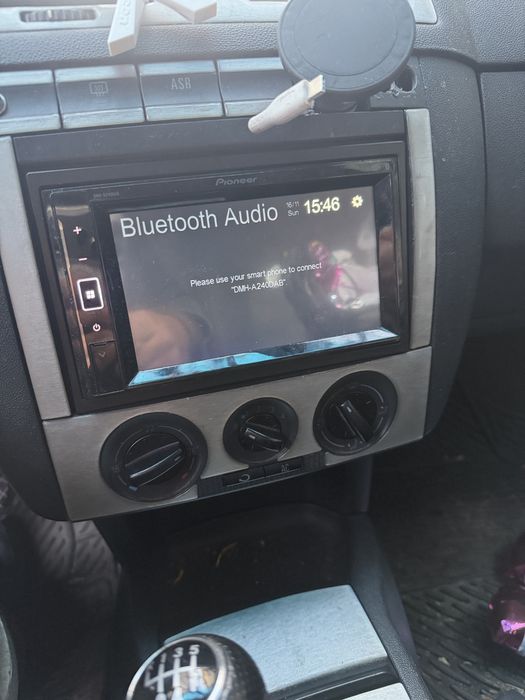 Мултимедия Pioneer DMH-A240DAB