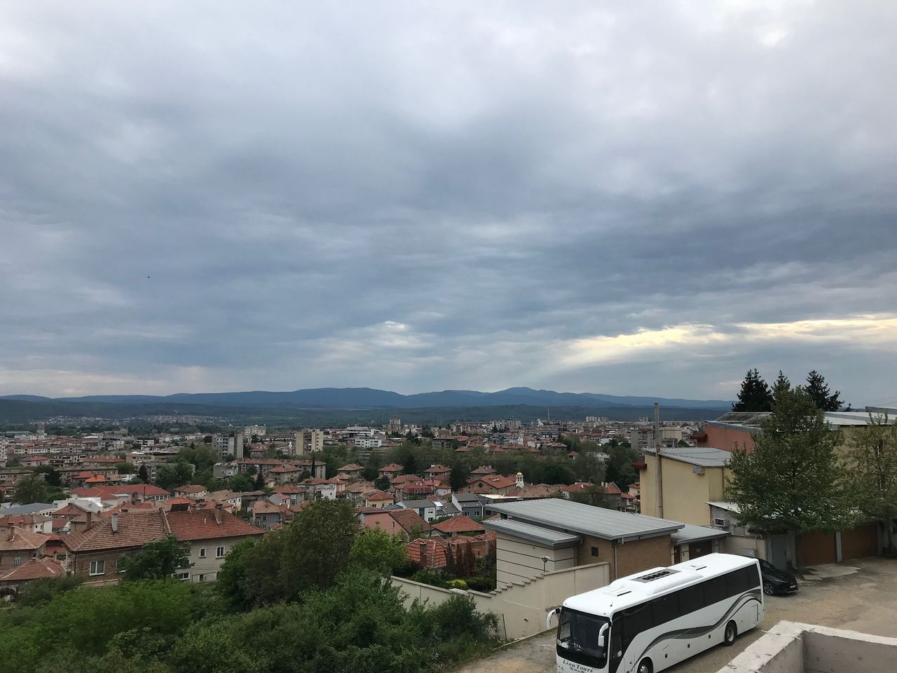 Продава се Къща в Казанлък - 268 кв.м за 870 €/кв.м - Снимка #4