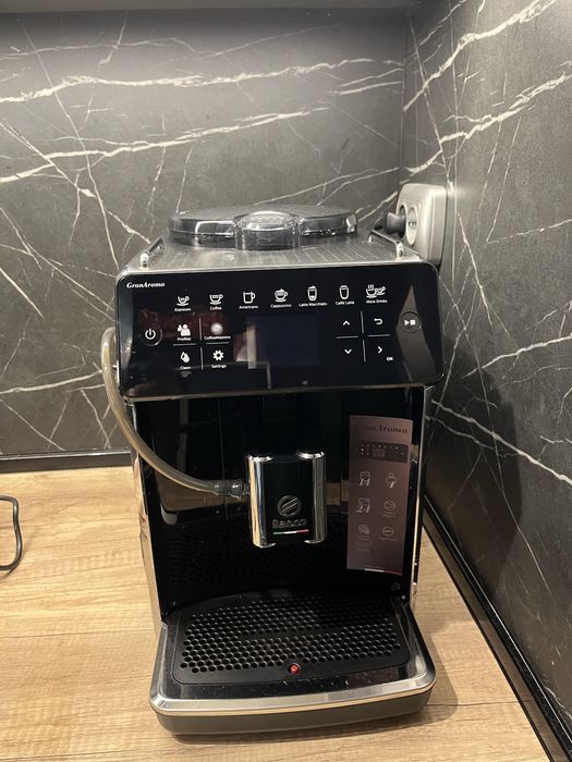 Кафеавтомат SAECO GRANAROMA SM6585/00 1800.00 ml