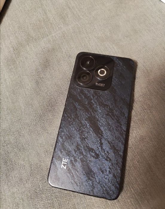 ZTE blade A75. 5G