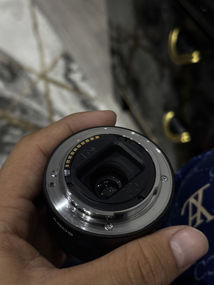 Sony FE 35mm F2.8 ZA объектив