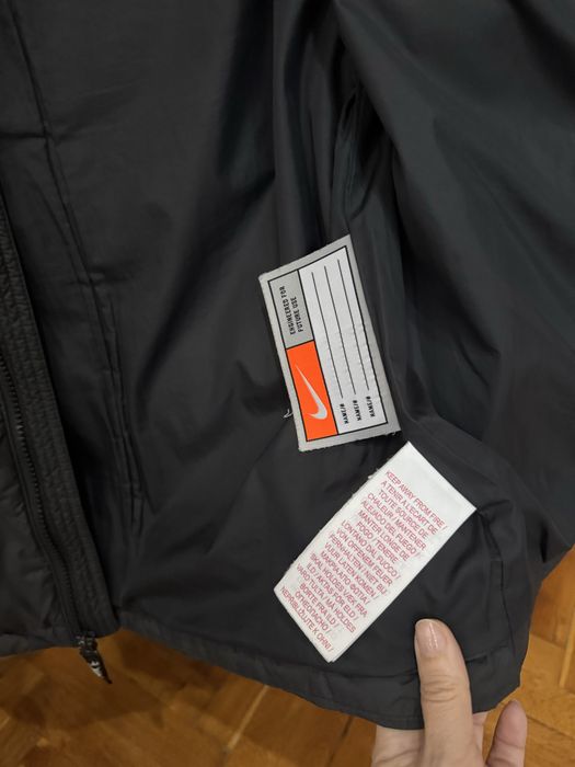 Nike пухенка хл детска номерация до 170 см-40 лв