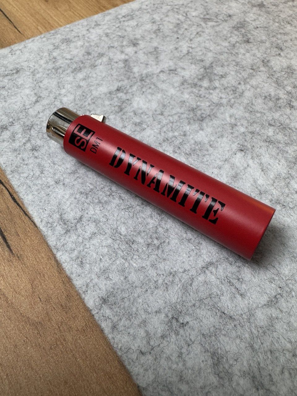 Микрофонный предусилитель sE Electronics DM1 Dynamite