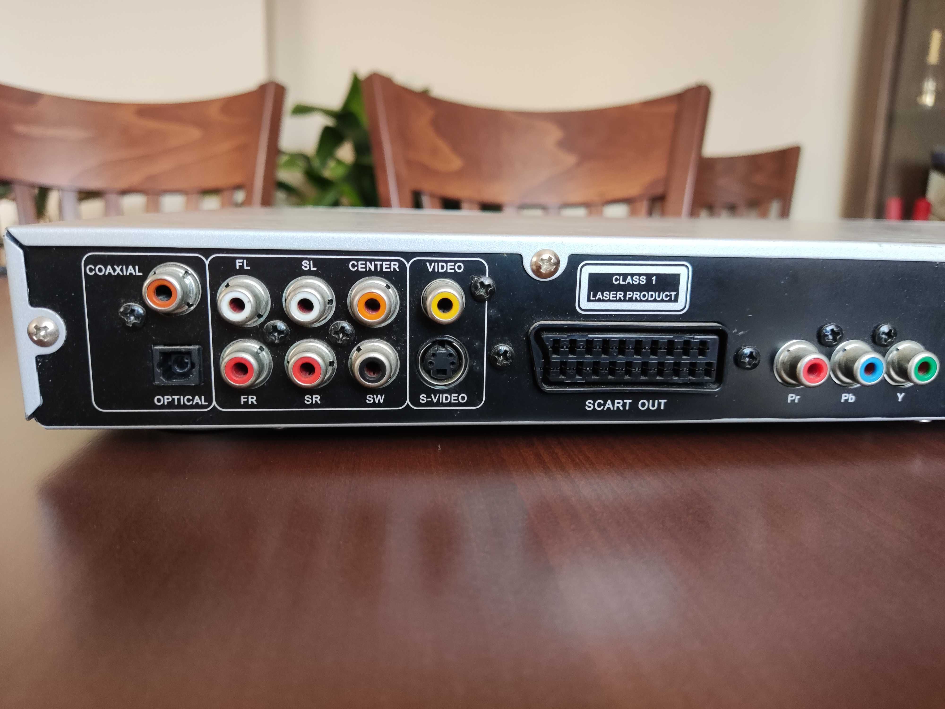 Продавам отличен DVD Player NEO
