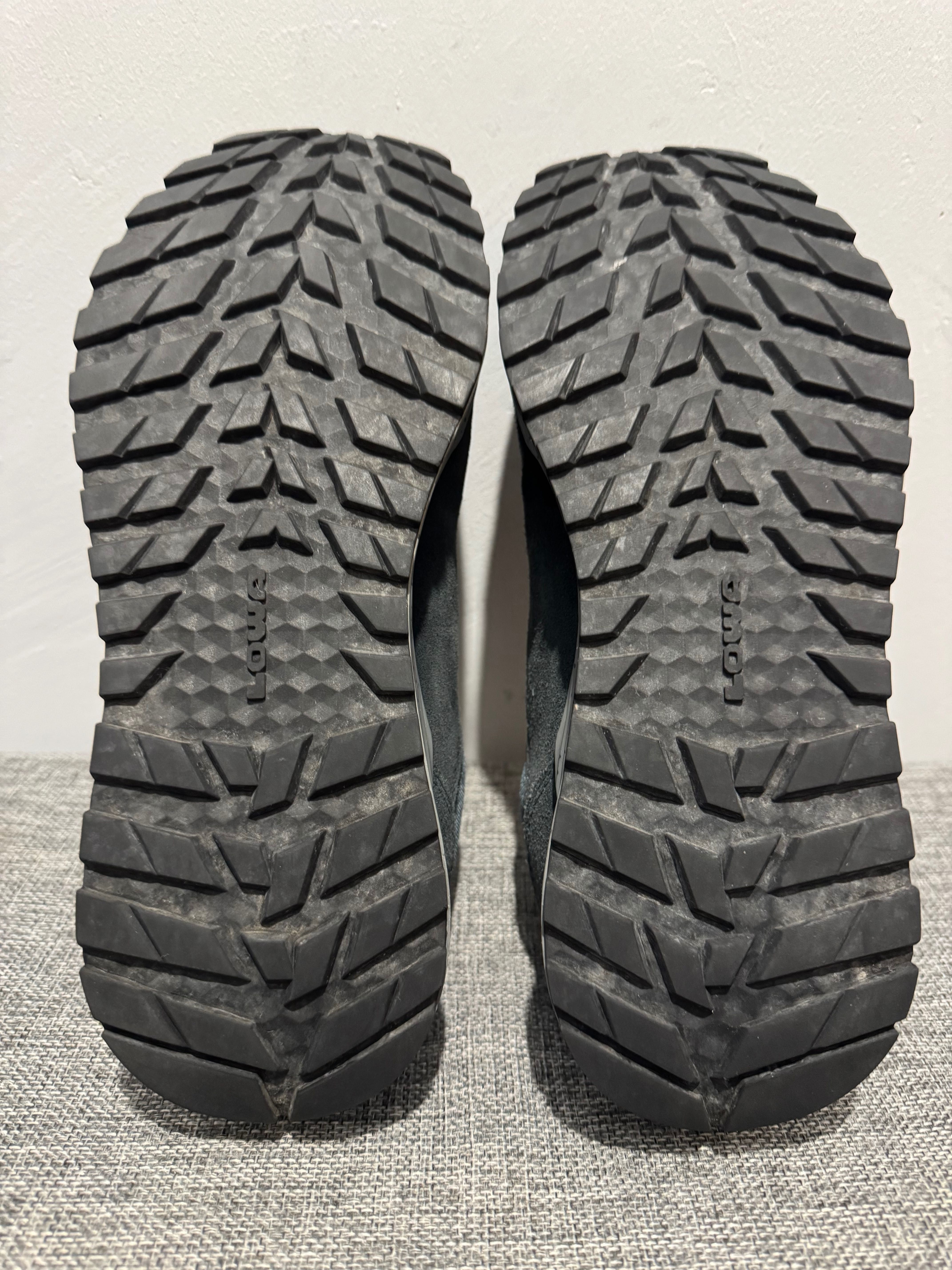 Lowa Men's Valletta Shoe.