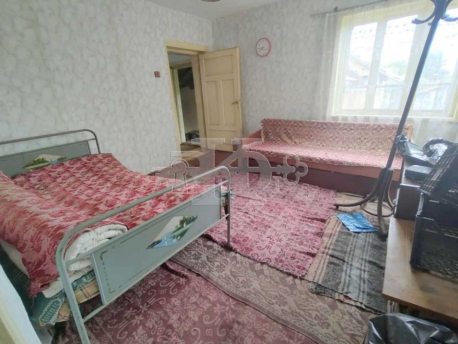 Пленимир, обл. Добрич, голяма къща с голям двор и гараж, 44990лв