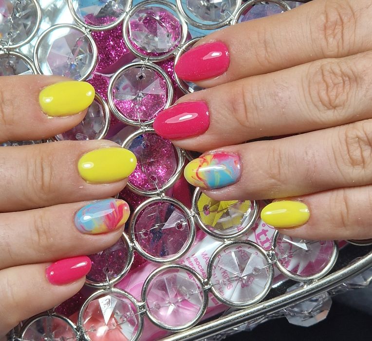 Unghii cu gel/semi Ploiesti