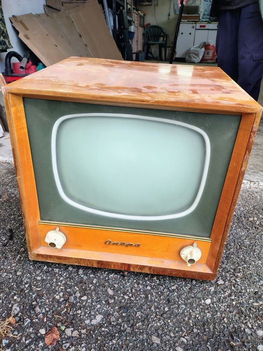 Ретро телевизор Опера