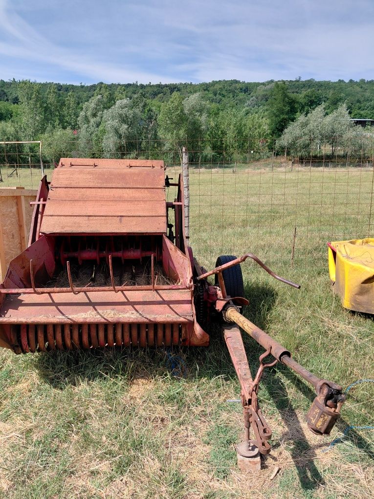 Balotieră Bautz ,ideală pentru tractoare mici