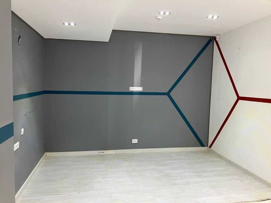 Помещение на Лабзаке 1 линия 85² авиакасса, магазин, клиника и т.д.