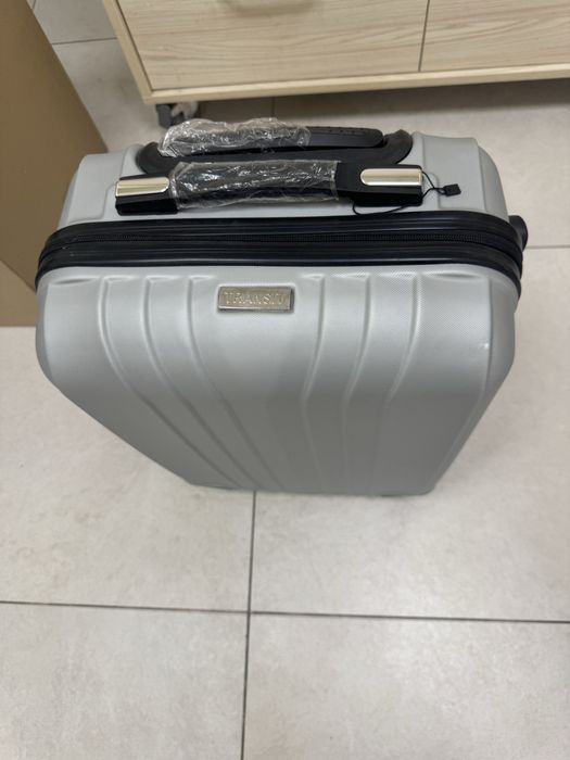 Чисто нов твърд куфар TRANSIT-размер cabin size