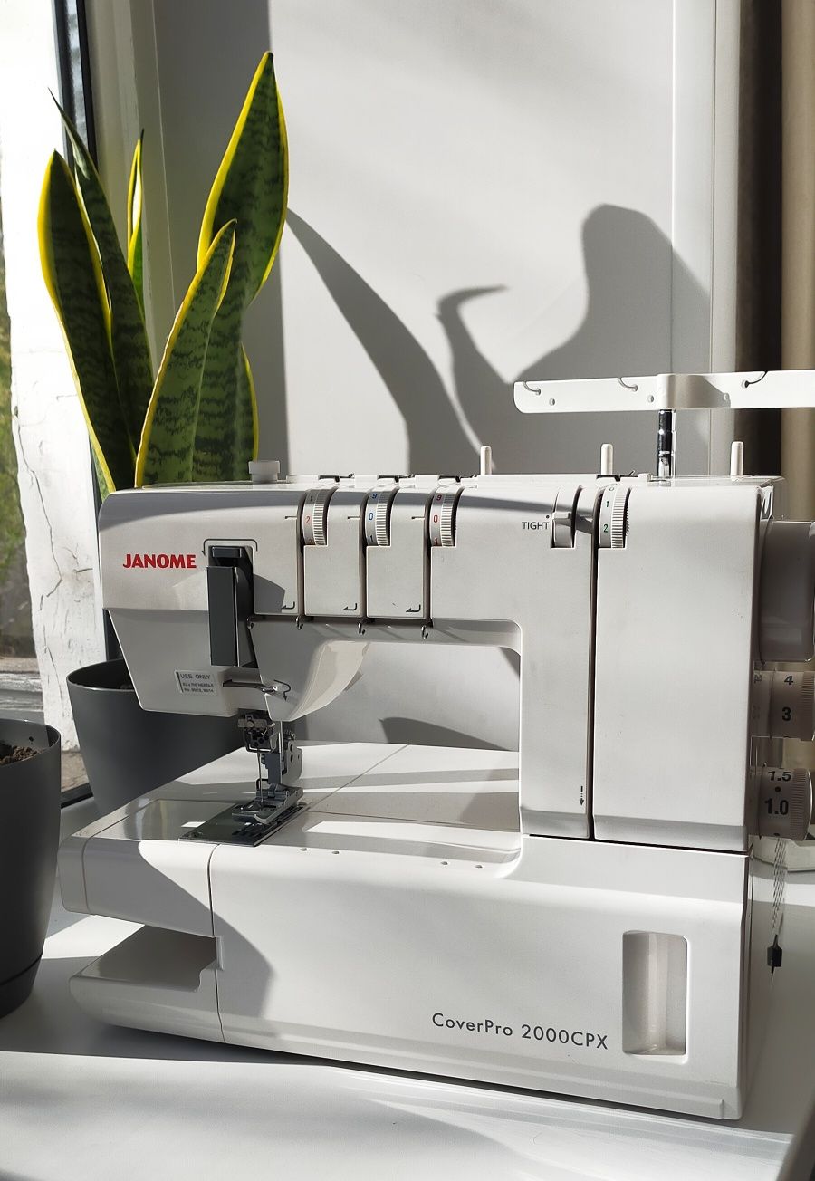 Швейная машина Janome cover pro 2000 cpx