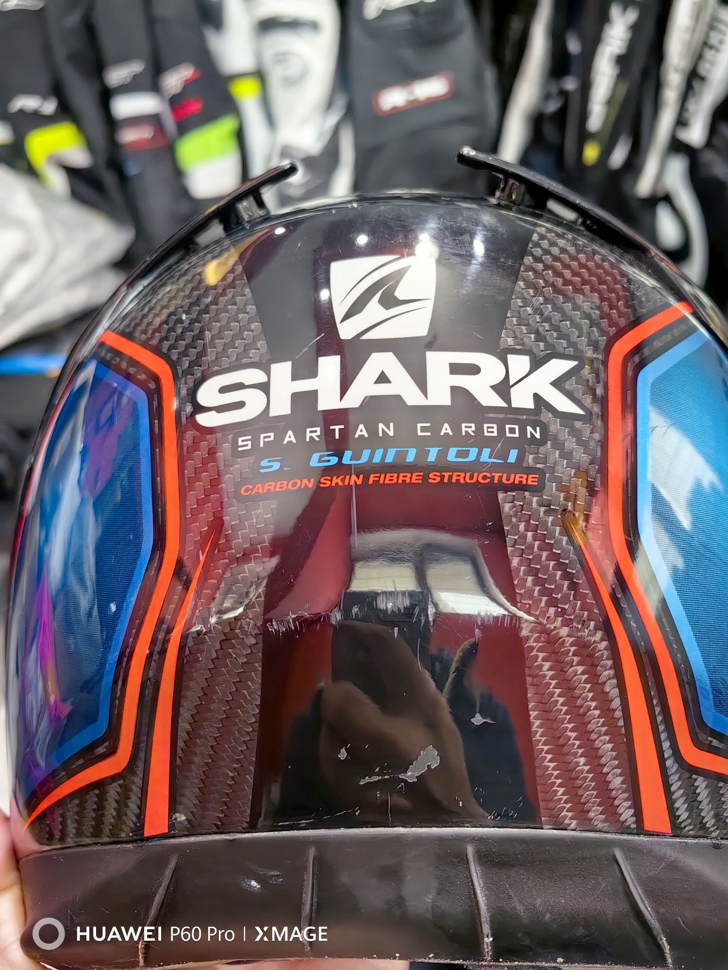 Shark Spartan GUINTOLI Carbon
Размер L